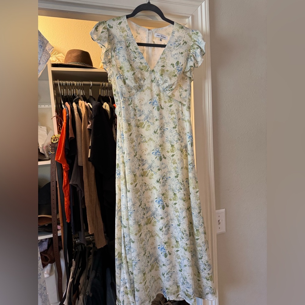 Floral V-Neck Maxi Dress